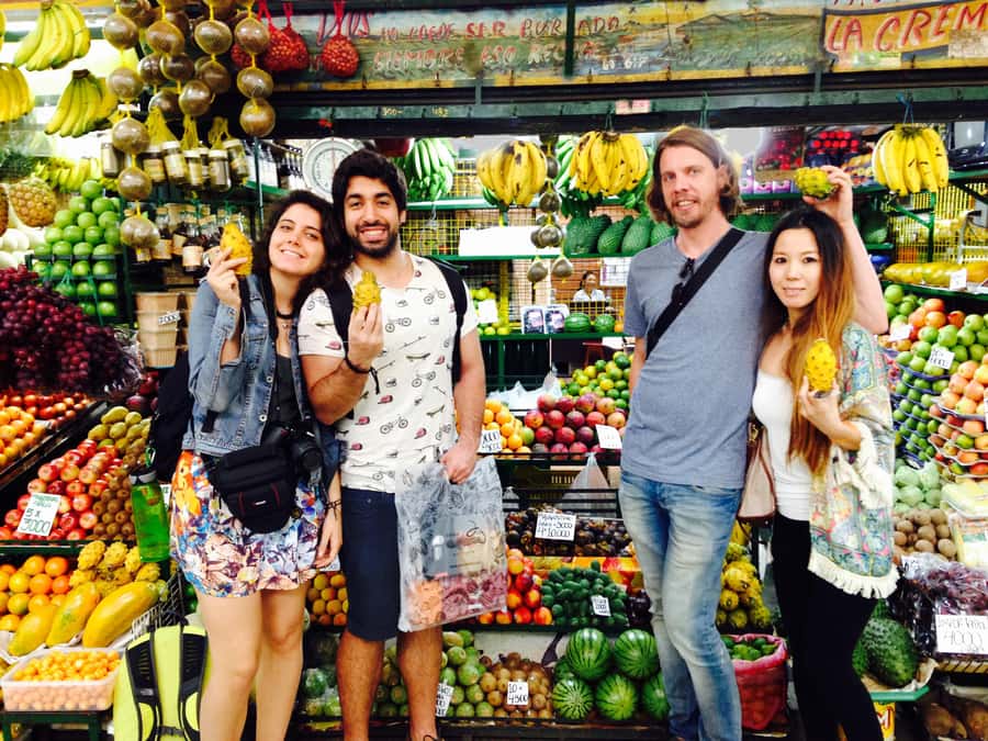 Medellín: Guided Exotic Fruits Tour - What the 150-minute visit is like