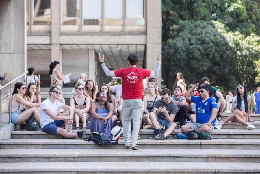 Medellin Historic Walking Tour - Alpujarra and the Monumento a La Raza