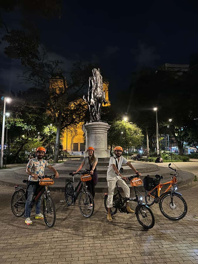 Medellín: History & Local Life Essentials Tour on an E-Bike - Guides, language, and the human side of the tour