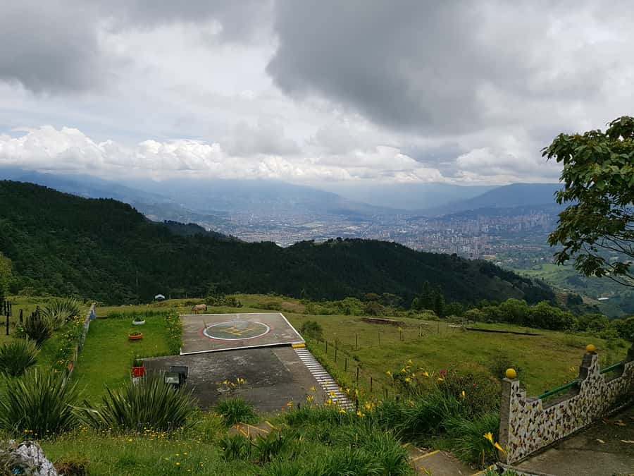 Medellín: Pablo Escobar Jail Private Tour - How to get the most from the four hours