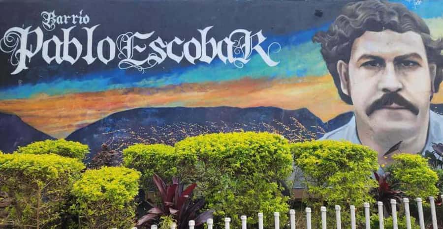 Medellín: Pablo Escobar Tour with beer included - Key points to know before booking