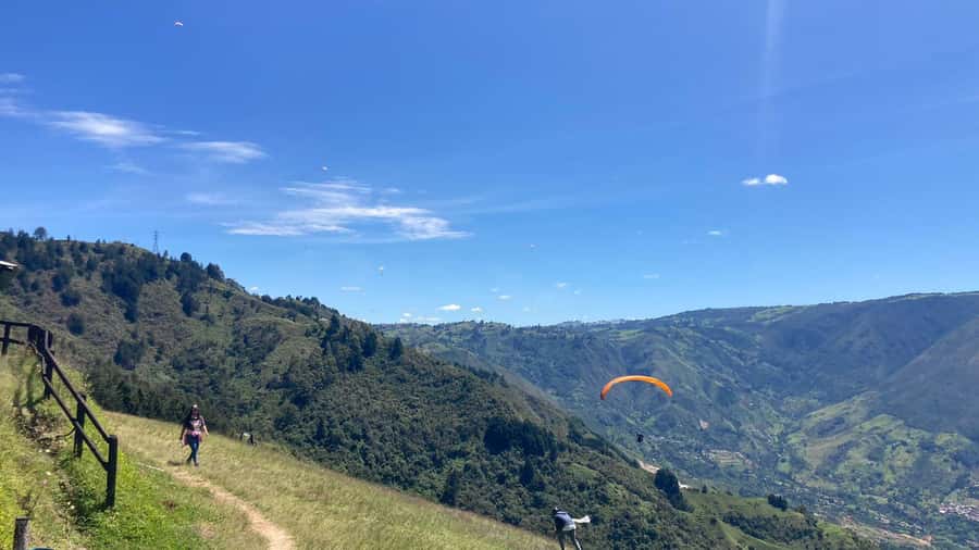 Medellín Paragliding - Go Pro Included - Who will get the most from this outing