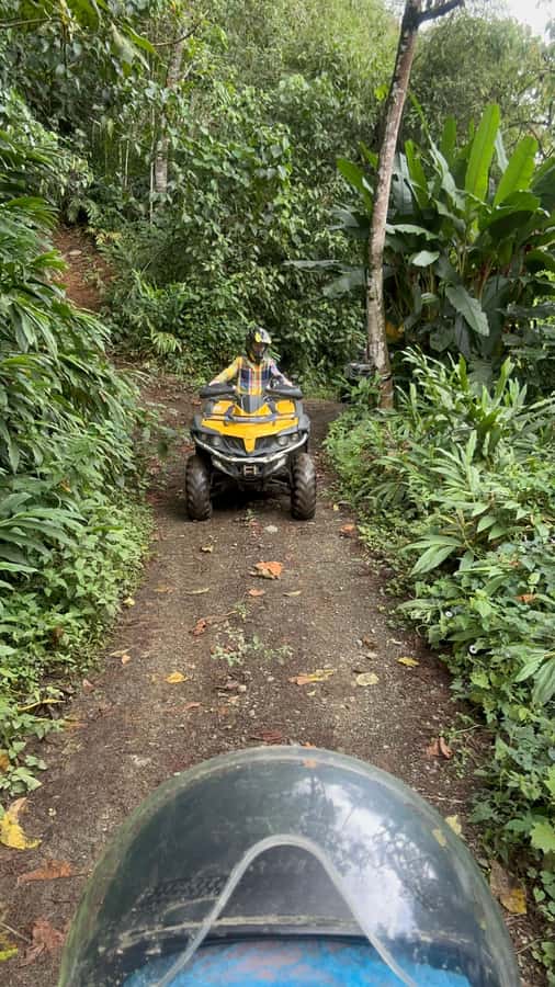 Medellin: Private ATV TOUR 1.5H - Returning to Medellín with a drink
