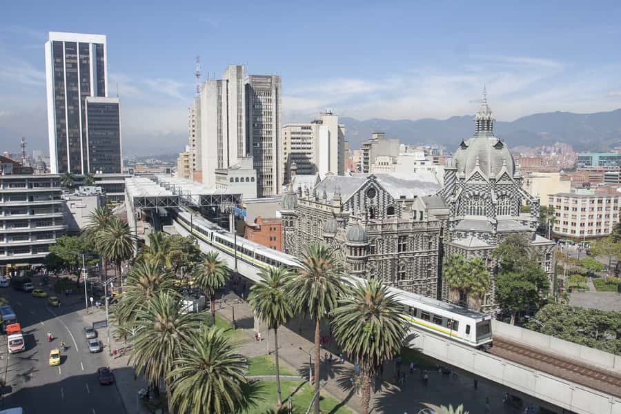Medellín: Private City Tour with Metrocable and Comuna 13 - Is $76 a fair price?