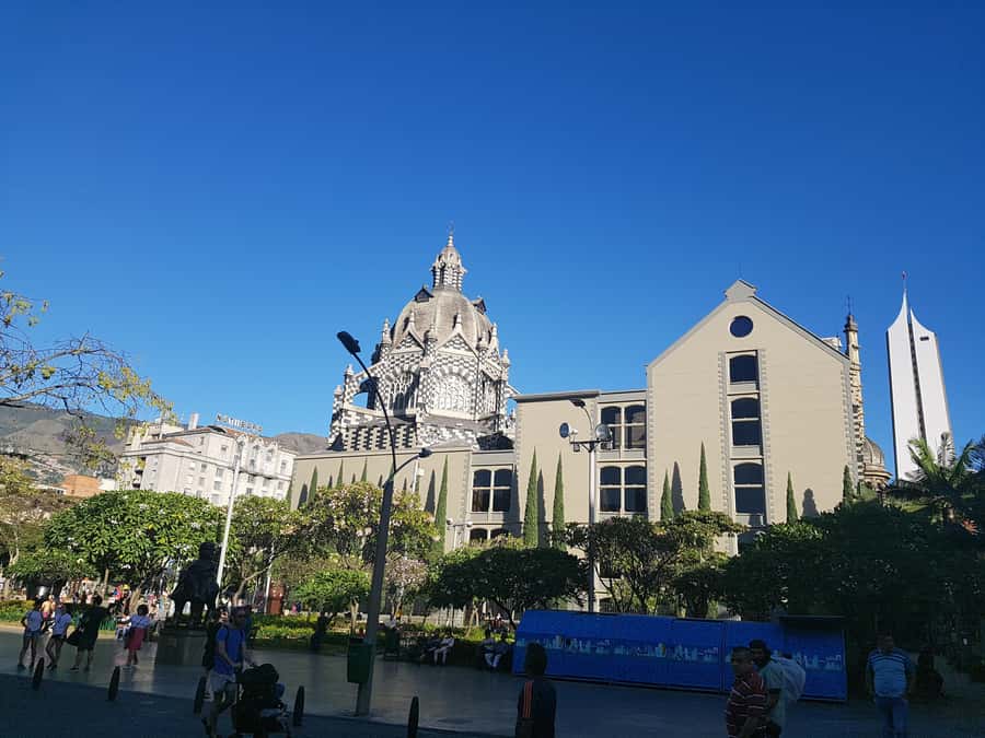 Medellín: Private Pablo Escobar and City Tour - Timing, comfort, and practical planning