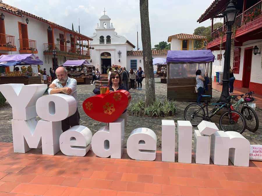 Medellín: Private Pablo Escobar Tour with Cable Car Ride - What this Medellín Pablo Escobar tour is really about