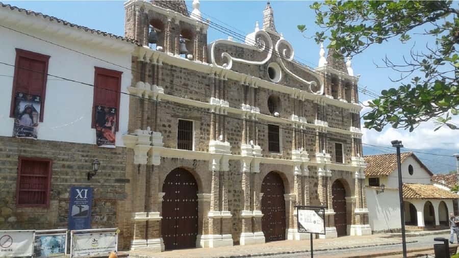 Medellin: Santa Fe de Antioquia Guided Day Trip - Lunch, timing, and what the $61 price covers