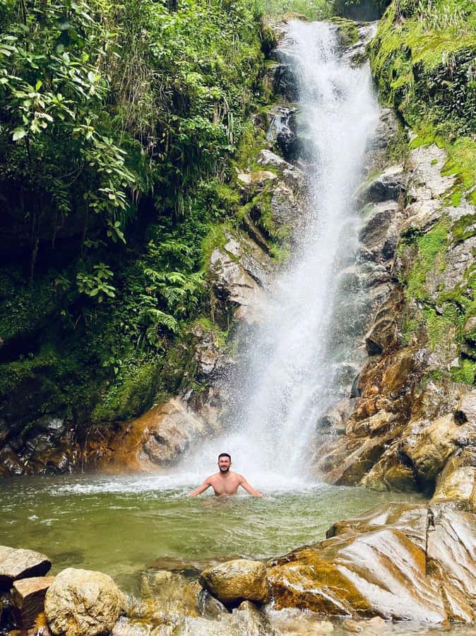 Medellín: Secret Waterfall Hike Tour with Snack and Coffee - The secret waterfall stop