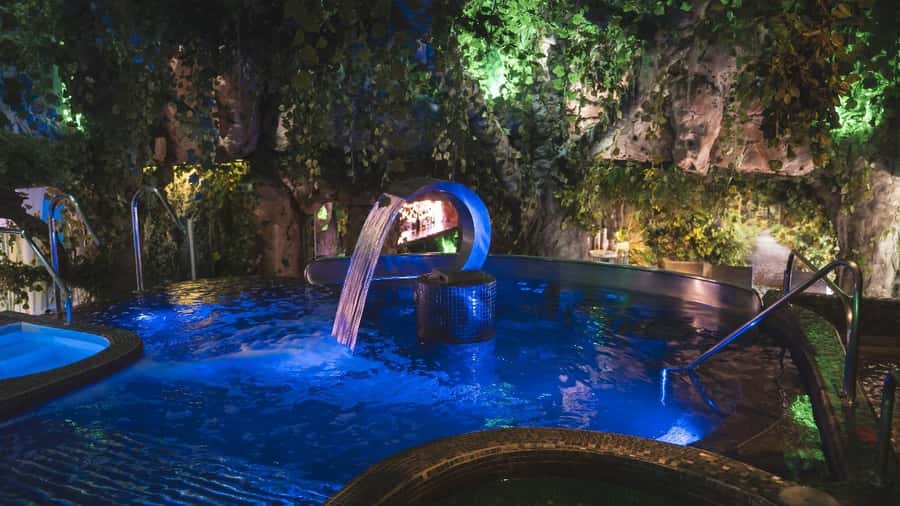 Medellín: Spa Experience with Dinner, Massage and Sauna - Bubble volcano, oxygen bed, and pressure jets
