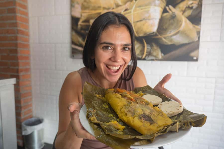 Medellín: Street Food Tour with Local Tastings - Key points at a glance