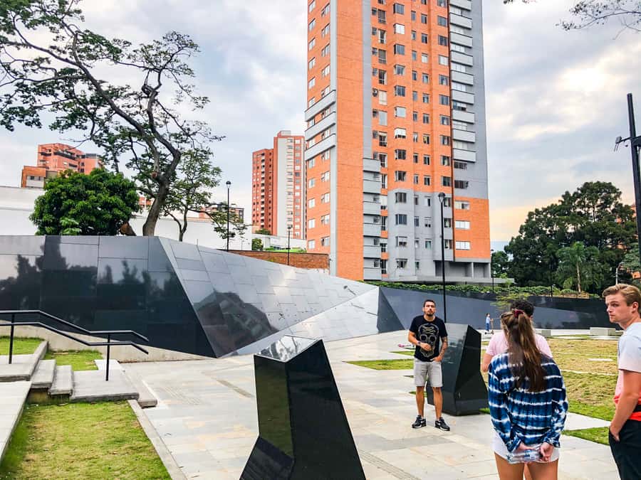 Medellín: The Real Pablo Escobar Tour - Key points at a glance