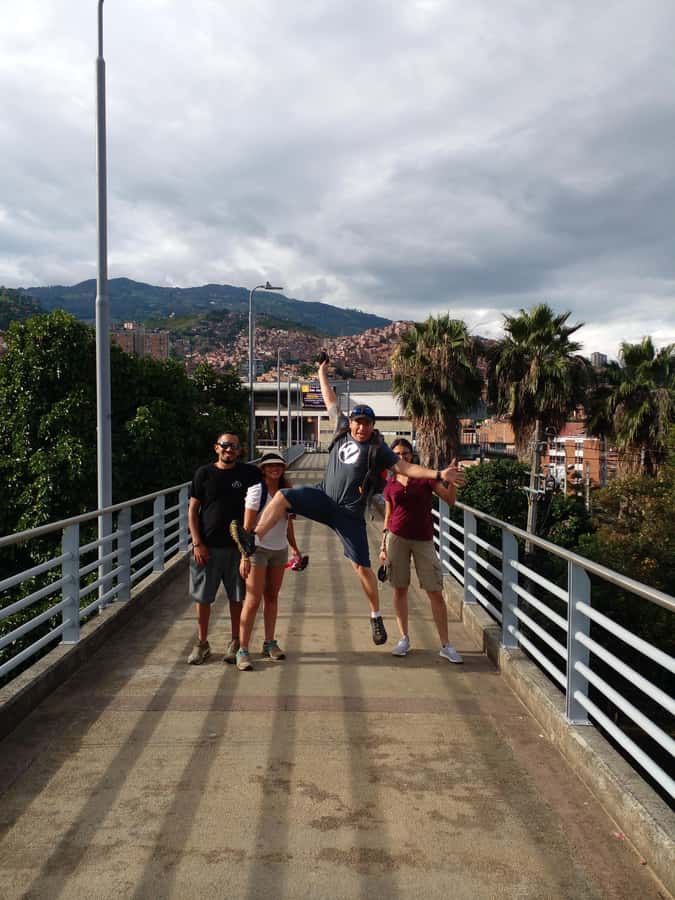 Medellin: Tour Pablo Escobar y Comuna 13 Privado - Key points to know before booking