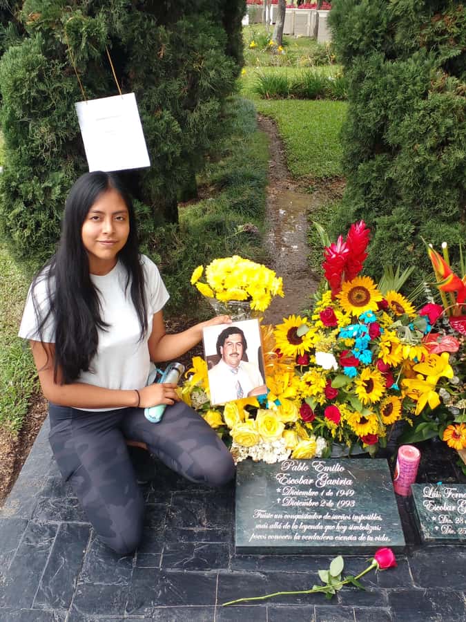 Medellin: Tour Pablo Escobar y Comuna 13 Privado - Is $80 per person a fair price?