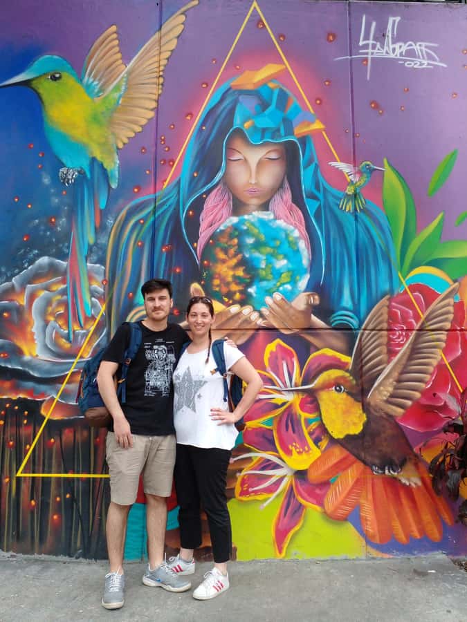 Medellin: Tour Pablo Escobar y Comuna 13 Privado - A clear look at Medellin’s transformation