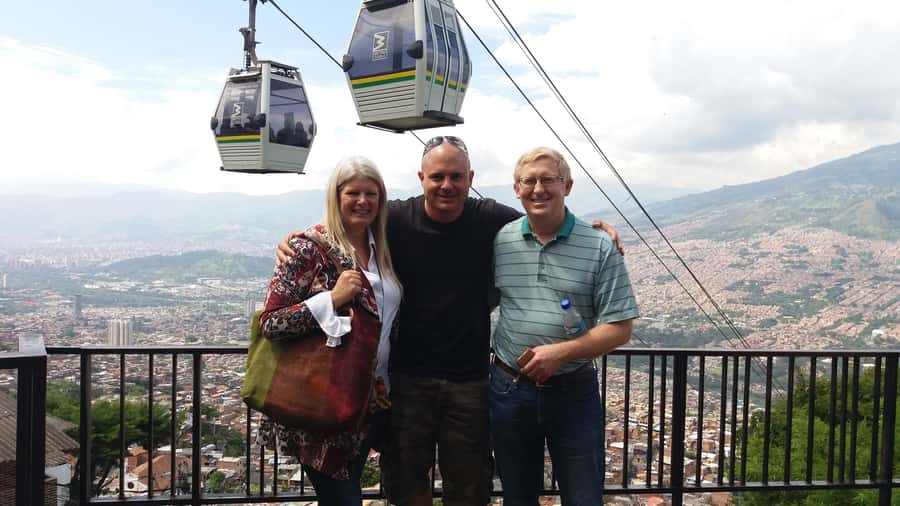 Medellín: Walking Tour with Cable Car and Botero Plaza - Starting with Medellín’s public art in Botero Plaza