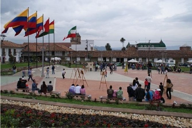 MINA CATEDRAL DE SAL ZIPAQUIRA Tour Privado - Plaza de los Comuneros gives you a useful first look