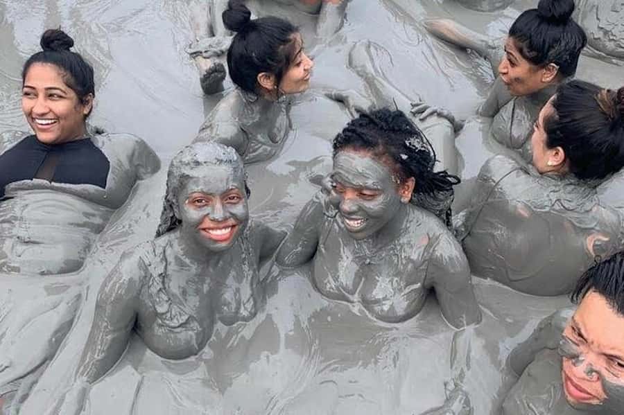 Mud Volcano Tour in Cartagena with Lunch - What happens at Volcan de Lodo El Totumo
