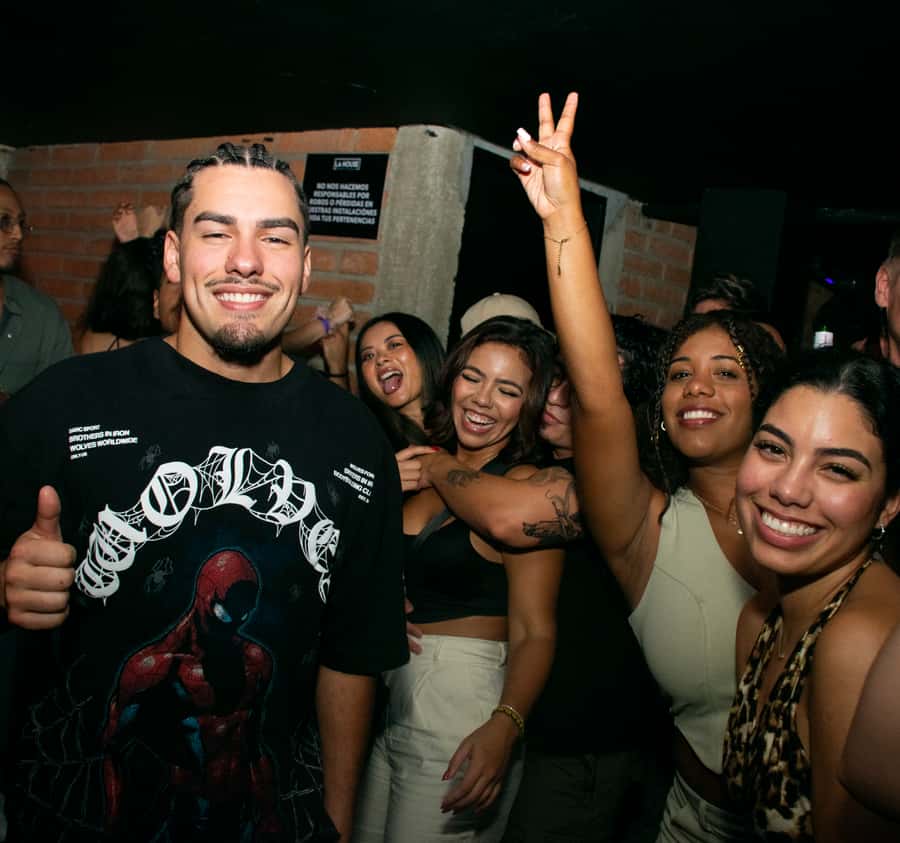 Nightlife Medellin, Rooftops, bars and Clubs - What the $42 price really covers