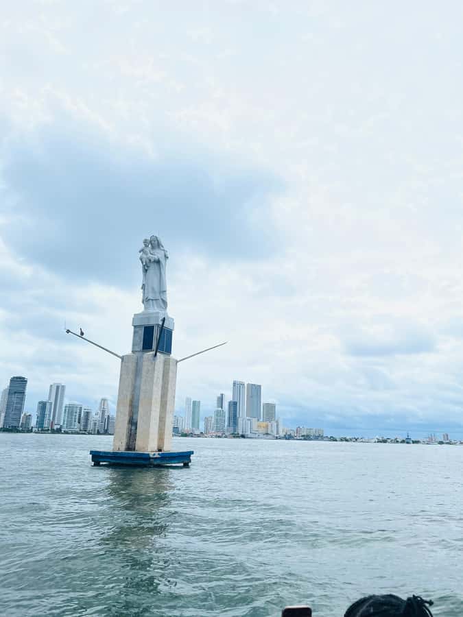 Nightlife: sunset boat party + tour of the old town - A sunset party with Cartagena as the backdrop