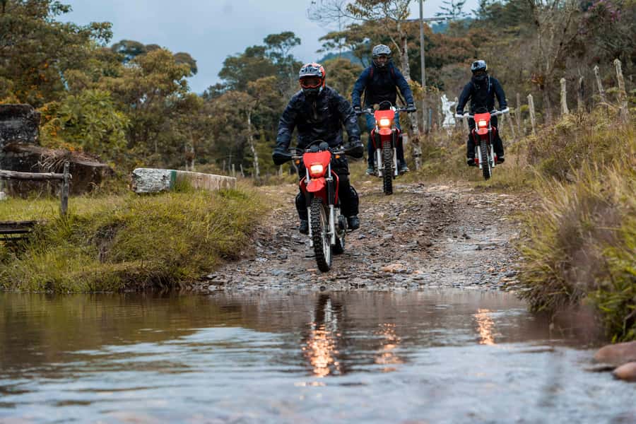 Off-road motorcycle adventure through the Medellín mountains - Getting ready on the private practice track