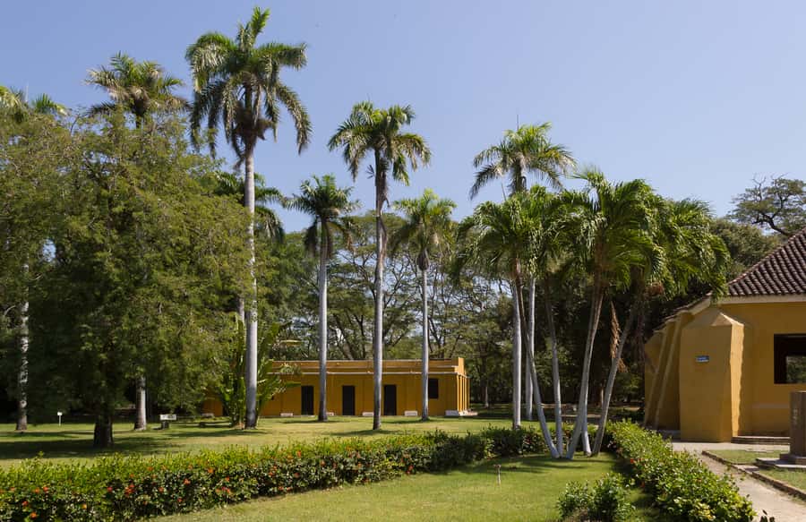 Old Town and Quinta Pedro Alejandrino Santa Marta City Tour - Booking details worth checking before you go