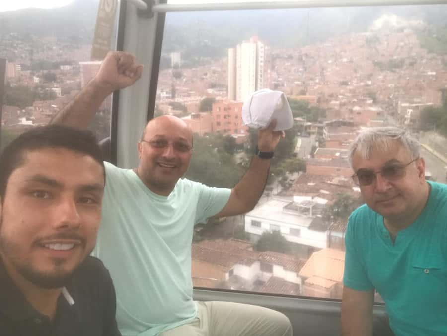 pablo, comuna 13 & cable car express tour - Should you book the Pablo, Comuna 13 and Cable Car Express Tour?