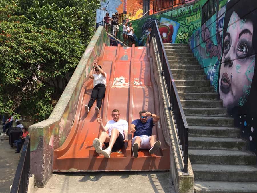 pablo, comuna 13 & cable car express tour - Who will enjoy this experience most