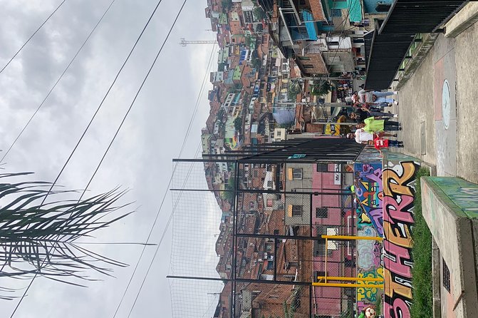 Pablo Escobar +Comuna13 tour - Guide Diego and the value of personal experience
