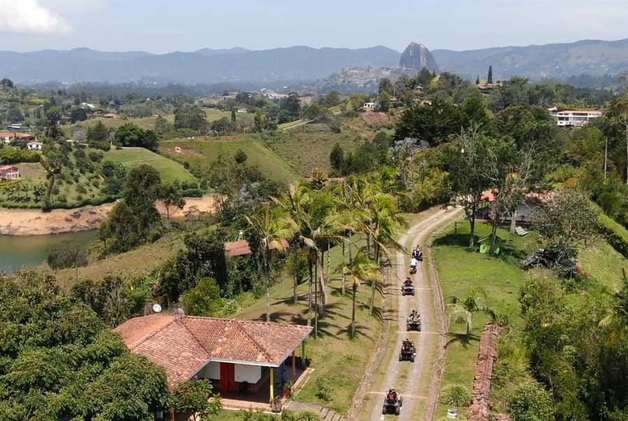 Pablo Escobar Mansion+Paintball+Boat+ATV (Private Guatape) - Climbing El Peñol Rock