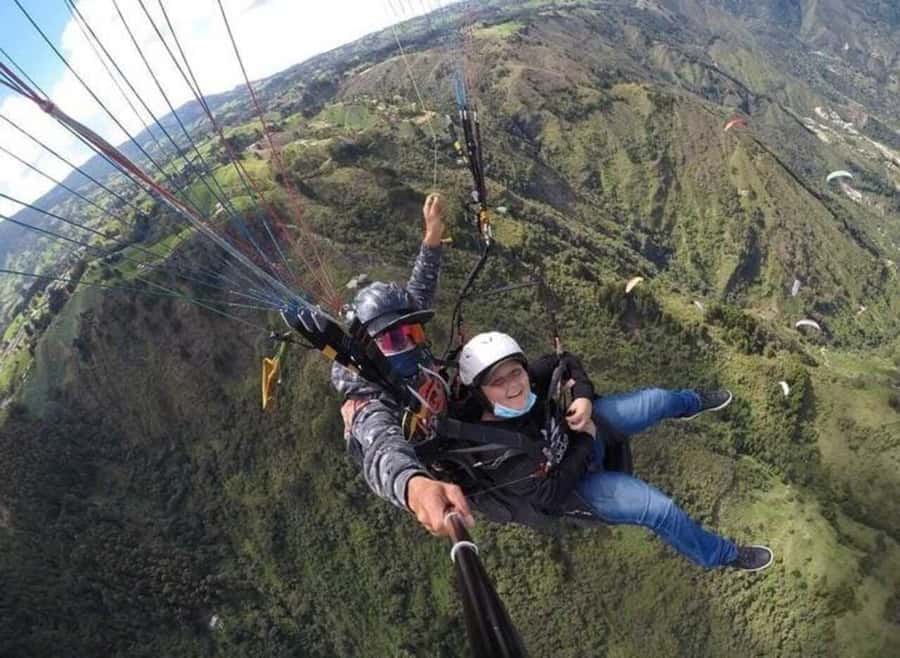 Paragliding Medellin with Transportation and free Videos - Who should book this San Félix flight?