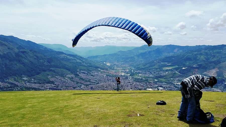 Paragliding the Andes from Medellín - Key points to know before you book