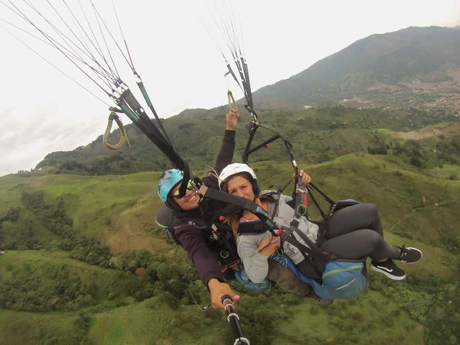 Paragliding Trip with Certified Pilots + Transportation - The Ride from Medellín to Antioquia