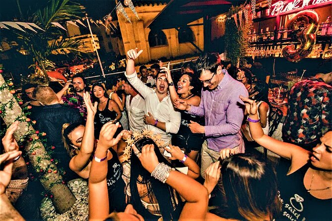 Party without limits! Cartagena; VIP Party. - Starting beside Cartagena’s Clock Tower