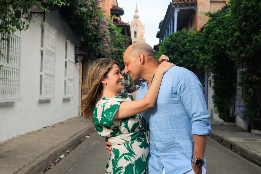 photo session through the streets of cartagena - Why Getsemaní works so well for photos