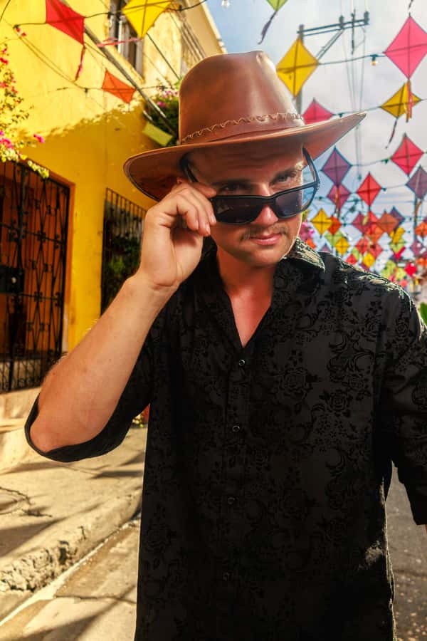 photo session through the streets of cartagena - Timing, language, and flexibility