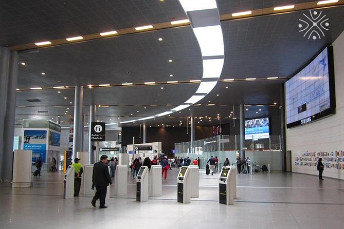 Private Bogota Airport - Hotel Transfer: Safe, Fast, and Reliable - Communication, delays, and the weak spot