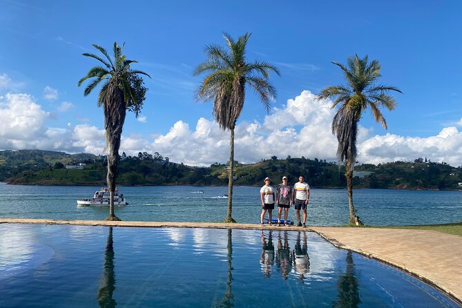 (Private Guatapé) Mansion Pablo Escobar+Paintball+Cuatrimoto+Boat - Marinilla’s small animal farm