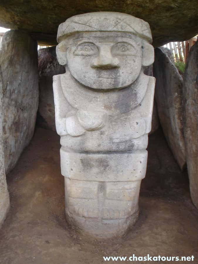 Private Jeep Tour to the Surroundings of San Agustín - Alto de los Ídolos brings the statues into focus