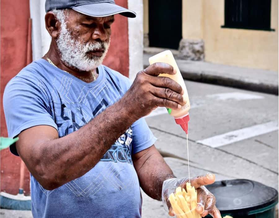 Private Street Food Tour in Walled City and Getsemani - Fruit, ceviche, and shrimp cocktails