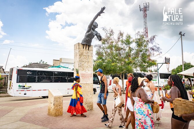 Private Tour with Certified Guide of San Basilio De Palenque - The ride from Cartagena in an air-conditioned car