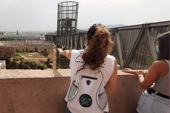 Roman exploration in Cartagena (Spain) - Group size and sound quality matter