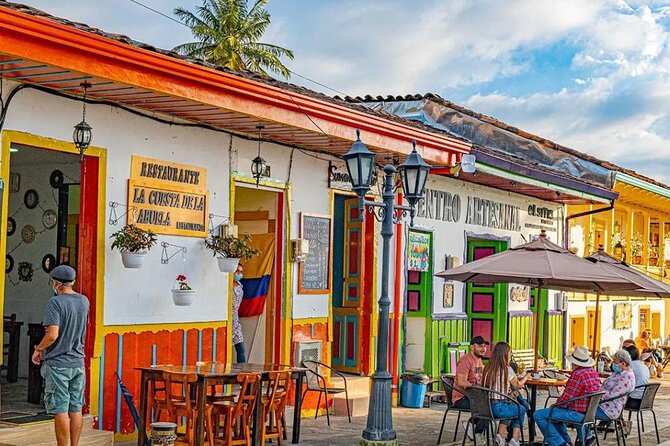 Salento, Cocora+Filand PREMIUM PLAN. exit: Pereira/Armenia. - What the guide adds to a private day
