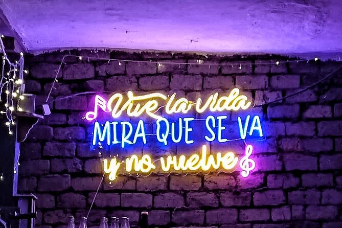 Salsa Bar Hopping in Cali - Calle de la Salsa and the one-hour middle stop
