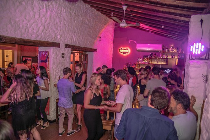 Salsa Tour in Cartagena with admission Ticket to Café Havana - Key points to know before you book