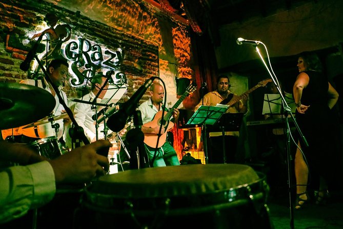 Salsa Tour in Cartagena with admission Ticket to Café Havana - Starting at Crazy Salsa Getsemaní at 7 PM