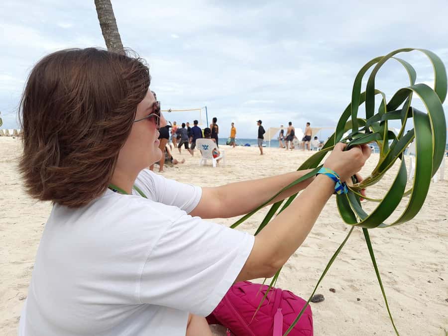 San Andres: Coco Art Workshop - A typical house, family stories, and old photographs