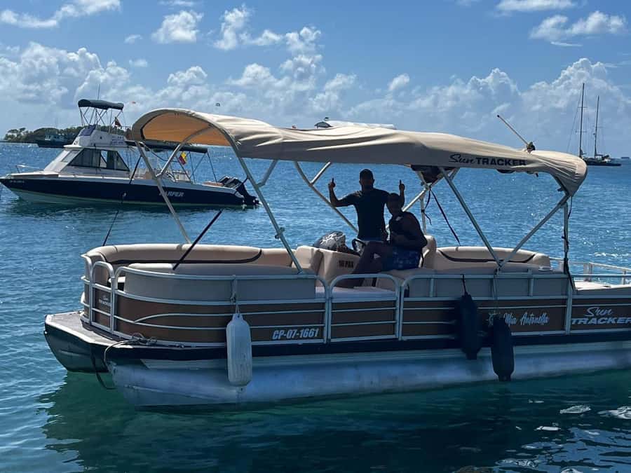 San Andres Island Tour In Shared Pontoon - Key points to know before you book