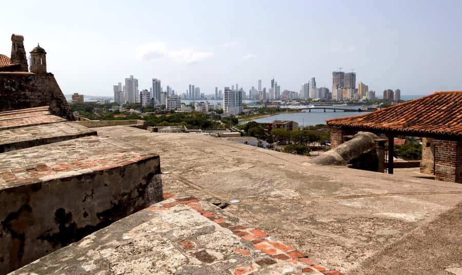 San Felipe Castle and Getsemani Walking Tour with tickets - Who will enjoy this three-hour walk?