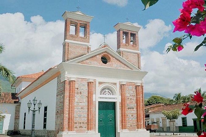 Santa Fe de Antioquia Tour with Western Bridge Visit - Filigree workshops and local craft