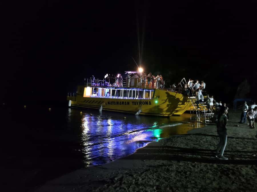 SANTAMARTA: White Night Tour in Katamaran with open bar - A four-hour night on Santa Marta Bay